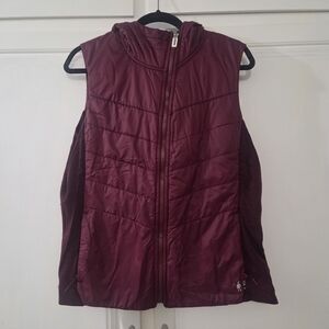 Smartwool Smartloft Insulated Vest In Berry Red